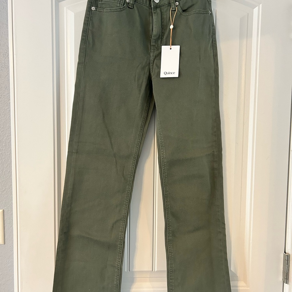 Quince Loden Green Bella Stretch Straight Jeans 26, 30” inseam